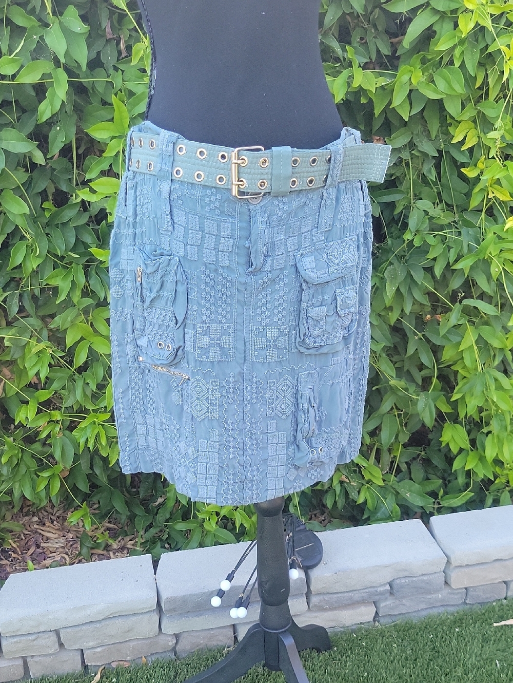 Johnny Was Slate Blue Patchwork Cargo Mini Skirt with Grommet Belt 8